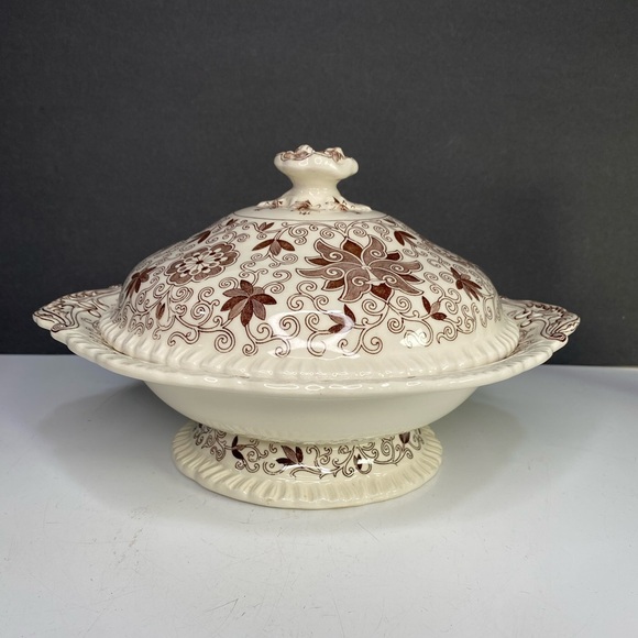 MASON'S BOW BELLS BROWN, FLOWERS & SCROLLS: Lidded SERVING BOWL 11” CRAZING - Picture 4 of 16